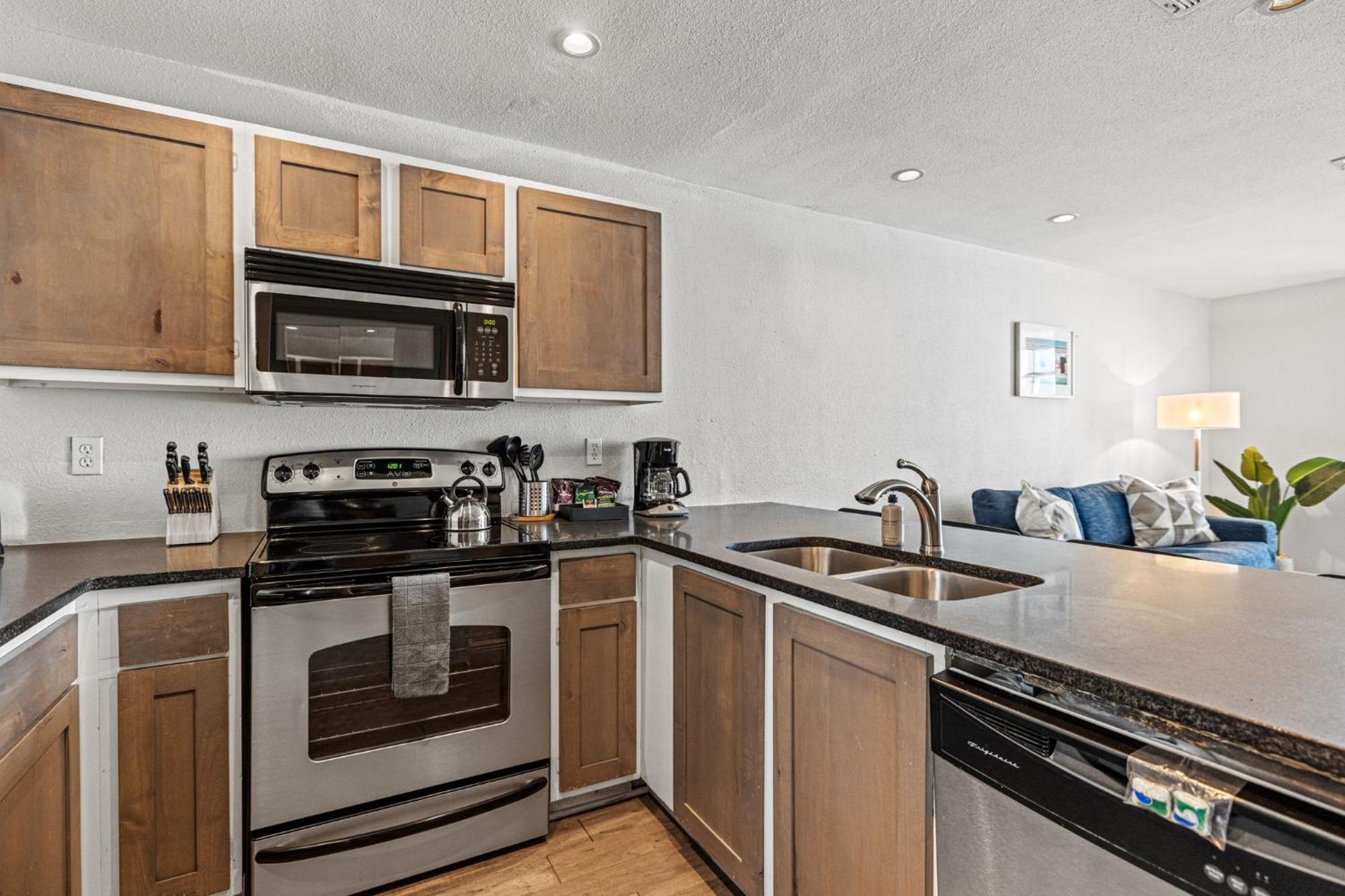 Littlefield Lofts, Hosted By Placemakr - 6Th St Austin Bagian luar foto